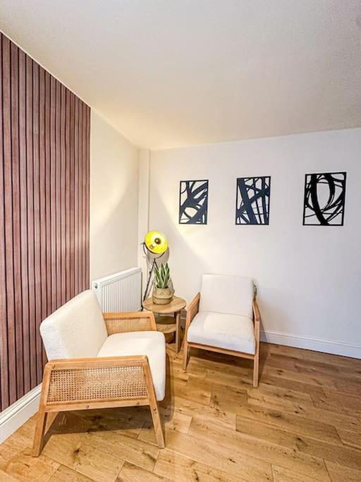 Bright & Spacious Split Level Flat In Kennington Londres Exterior foto